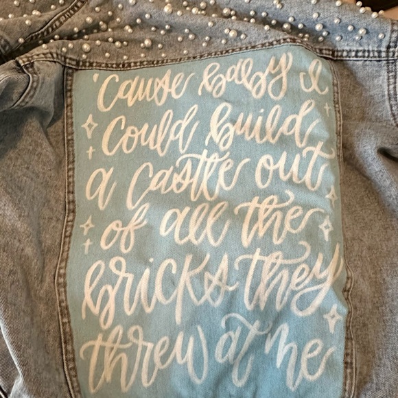 Custom hand-painted Taylor Swift lyric denim jacket - Picture 2 of 2